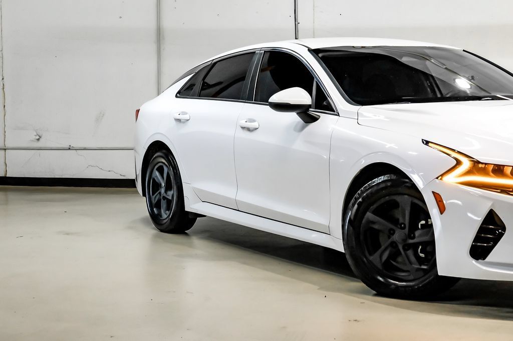 Used 2022 Kia K5 LX FWD image 7