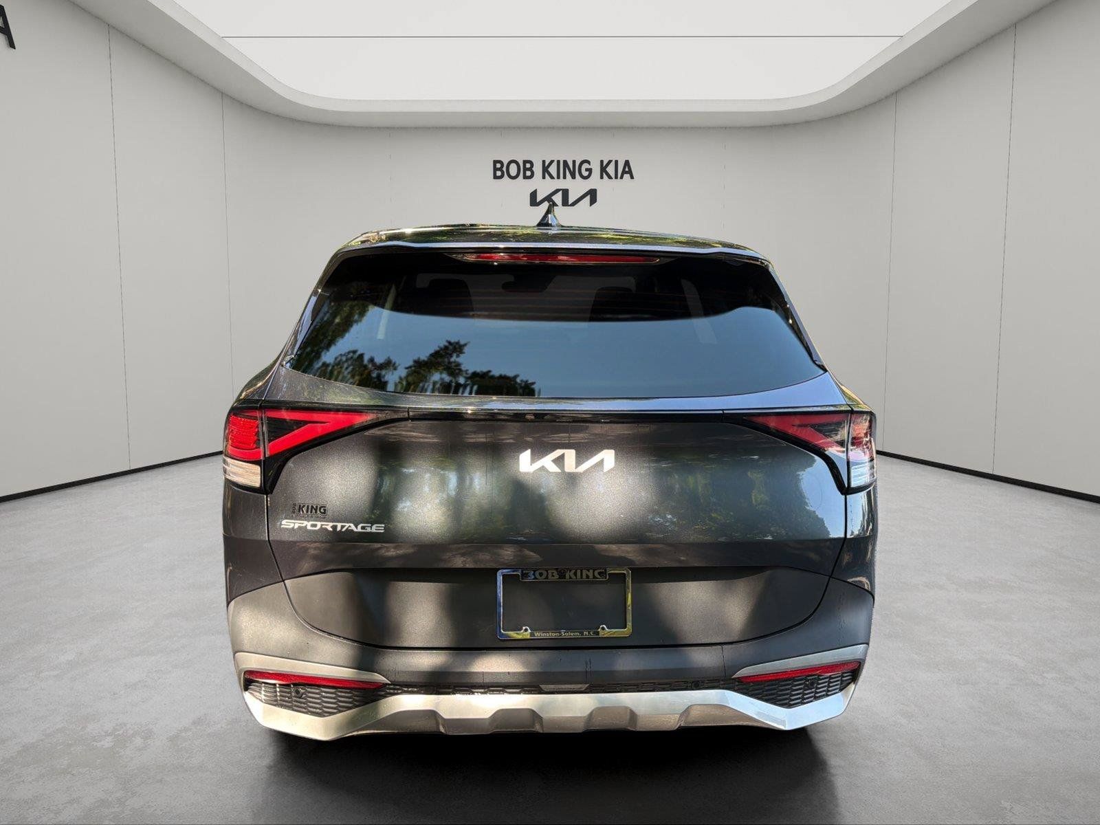 Used 2023 Kia Sportage EX FWD image 4