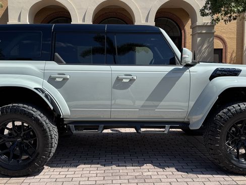 Used 2024 Ford Bronco Raptor w/ Interior Carbon Fiber Pack 6 AWD/4WD image 5