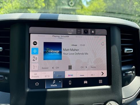 New 2024 RAM 2500 Tradesman w/ Chrome Appearance Group image 19