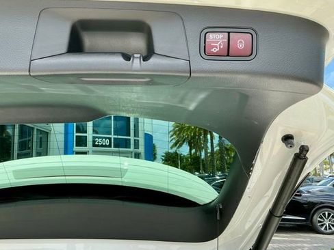 Used 2025 Mercedes-Benz GLA 35 AMG 4MATIC image 14