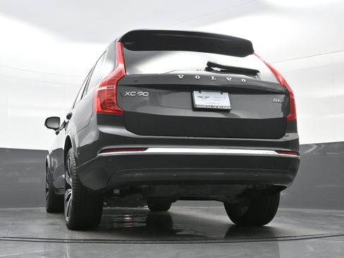 Used 2025 Volvo XC90 B6 Ultra w/ Protection Package image 30