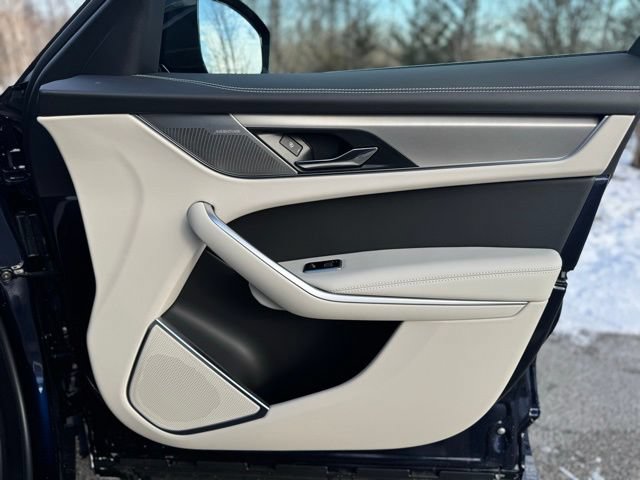 New 2026 Jaguar F-PACE R-Dynamic S AWD/4WD image 18