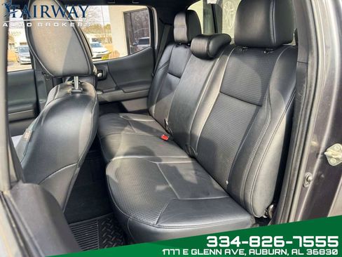 Used 2020 Toyota Tacoma TRD Sport w/ TRD Premium Sport Package image 11