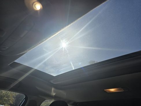 Certified 2020 Nissan Rogue Sport SL w/ Premium Package image 9