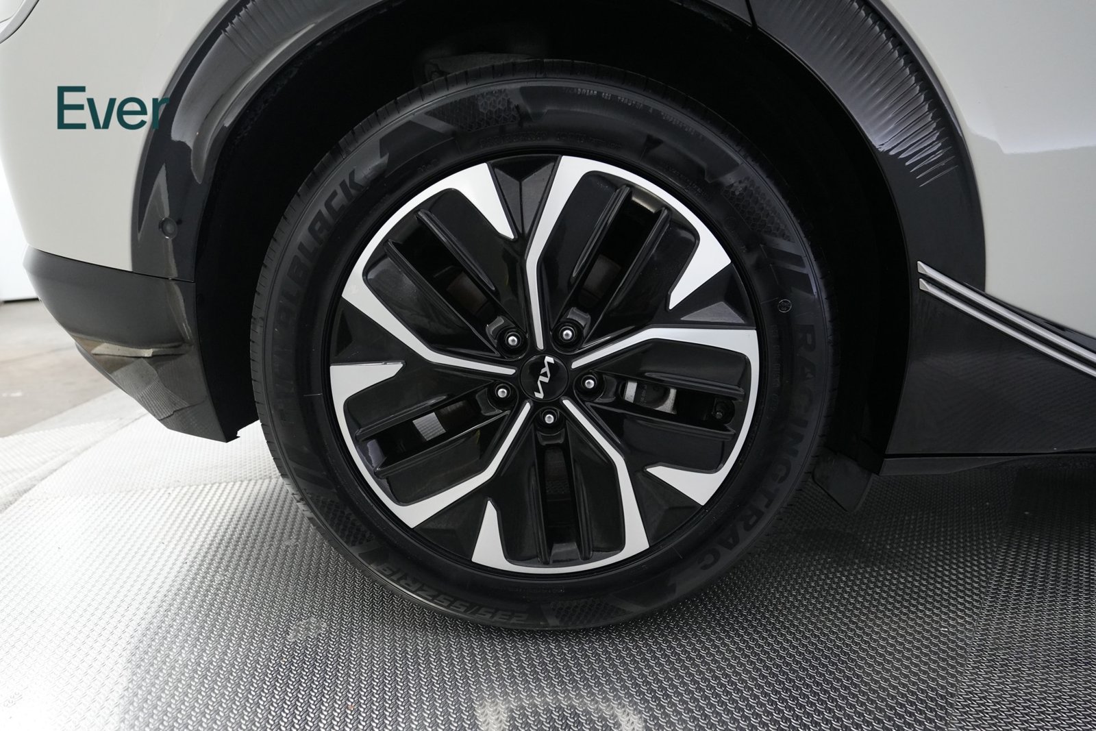 Used 2023 Kia EV6 Wind w/ Wind Technology Package AWD/4WD image 21