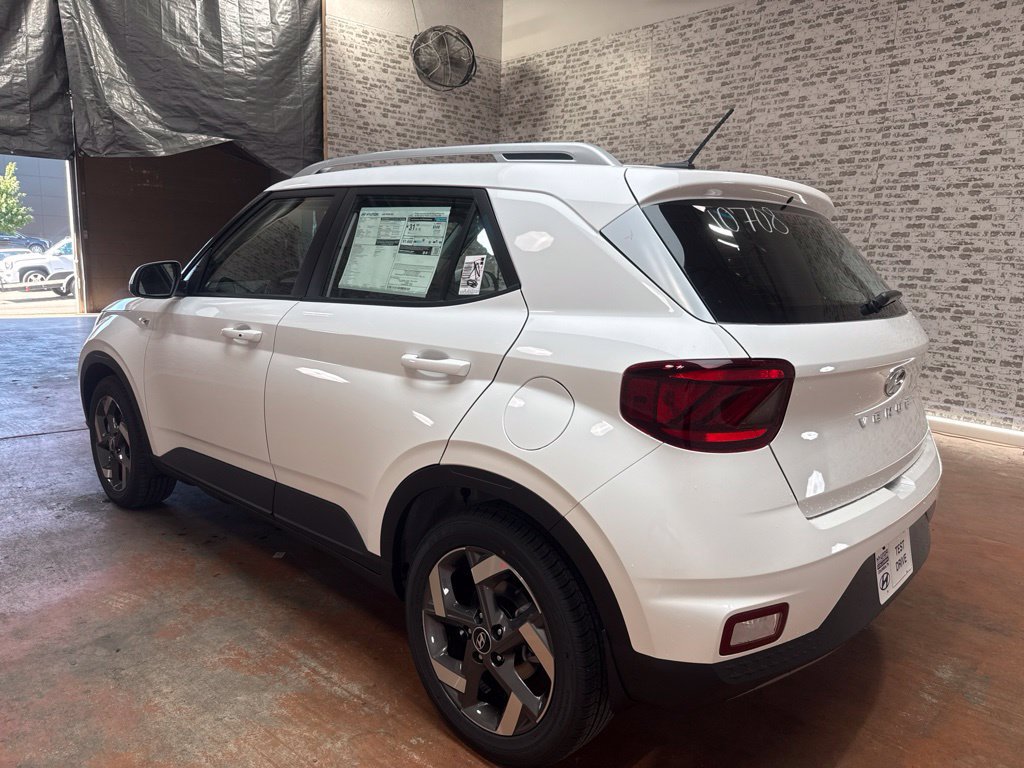 New 2026 Hyundai Venue SEL FWD image 5