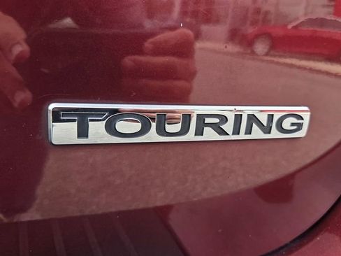 Used 2018 Honda Odyssey Touring image 17