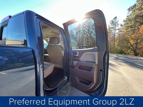 Used 2018 Chevrolet Silverado 1500 LTZ Z71 image 18