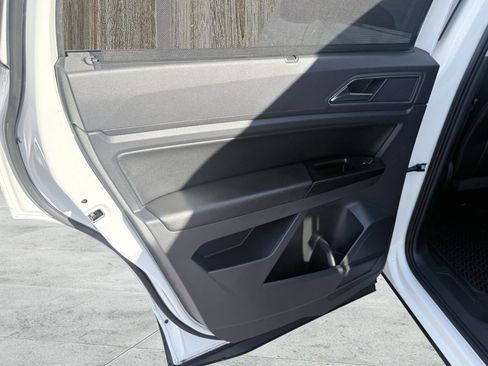 Used 2019 Volkswagen Atlas SE image 32