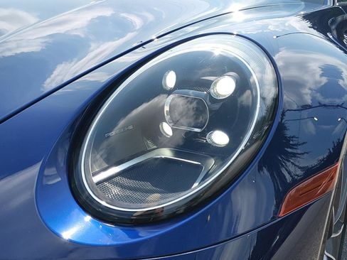 Used 2020 Porsche 911 Carrera RWD image 18