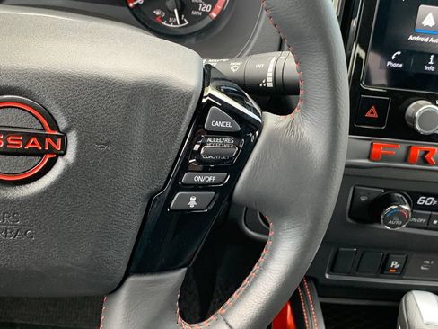 Used 2025 Nissan Frontier Pro-X RWD image 13