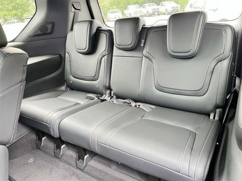 New 2025 Nissan Armada PRO-4X w/ Pro-4X Premium Package image 24