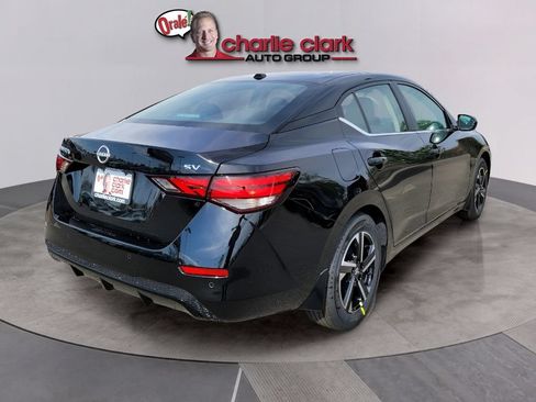 Used 2024 Nissan Sentra SV FWD image 5