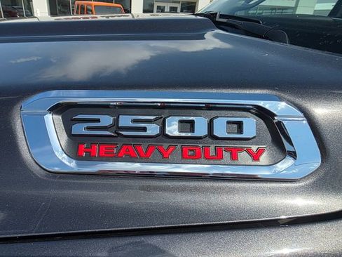 Used 2024 RAM 2500 Laramie AWD/4WD image 5
