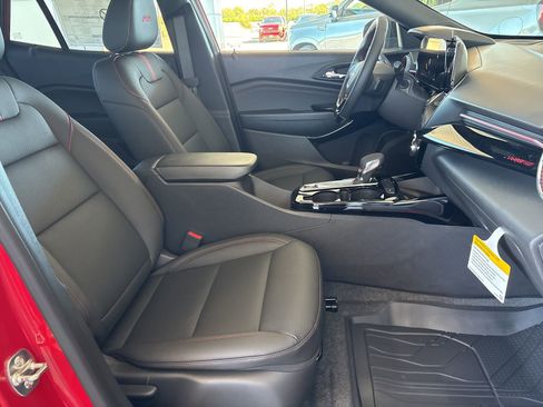 New 2026 Chevrolet Trax RS w/ Sunroof Package image 15