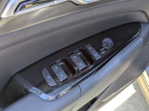 Used 2025 Kia Sportage EX FWD image 9