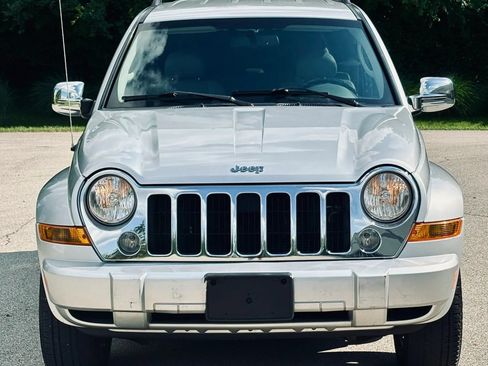 Used 2007 Jeep Liberty Limited AWD/4WD image 11