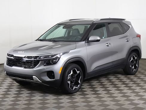 Used 2024 Kia Seltos EX AWD/4WD image 9