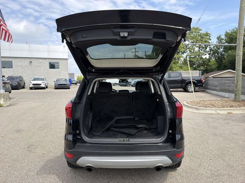 Used 2019 Ford Escape SEL FWD image 34