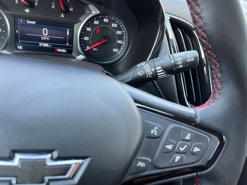 Used 2023 Chevrolet Equinox RS image 31