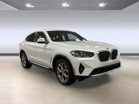 Certified 2025 BMW X4 xDrive30i AWD/4WD image 7