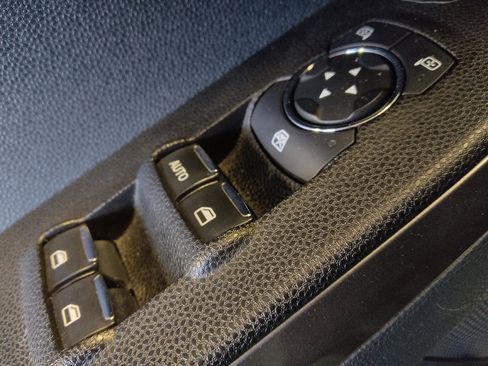 Used 2021 Ford EcoSport SE image 27