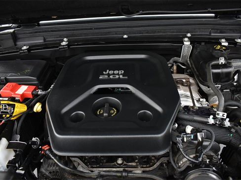 Used 2021 Jeep Wrangler Unlimited Sport image 37