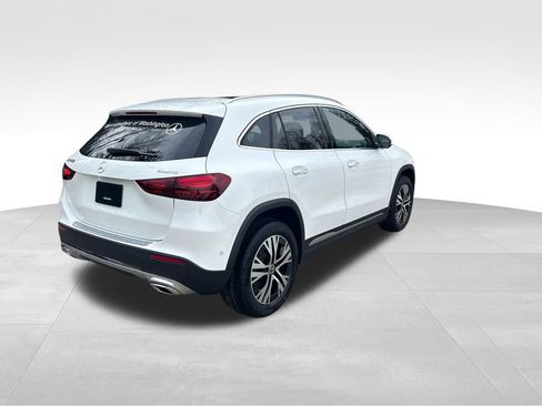 Used 2026 Mercedes-Benz GLA 250 4MATIC image 5