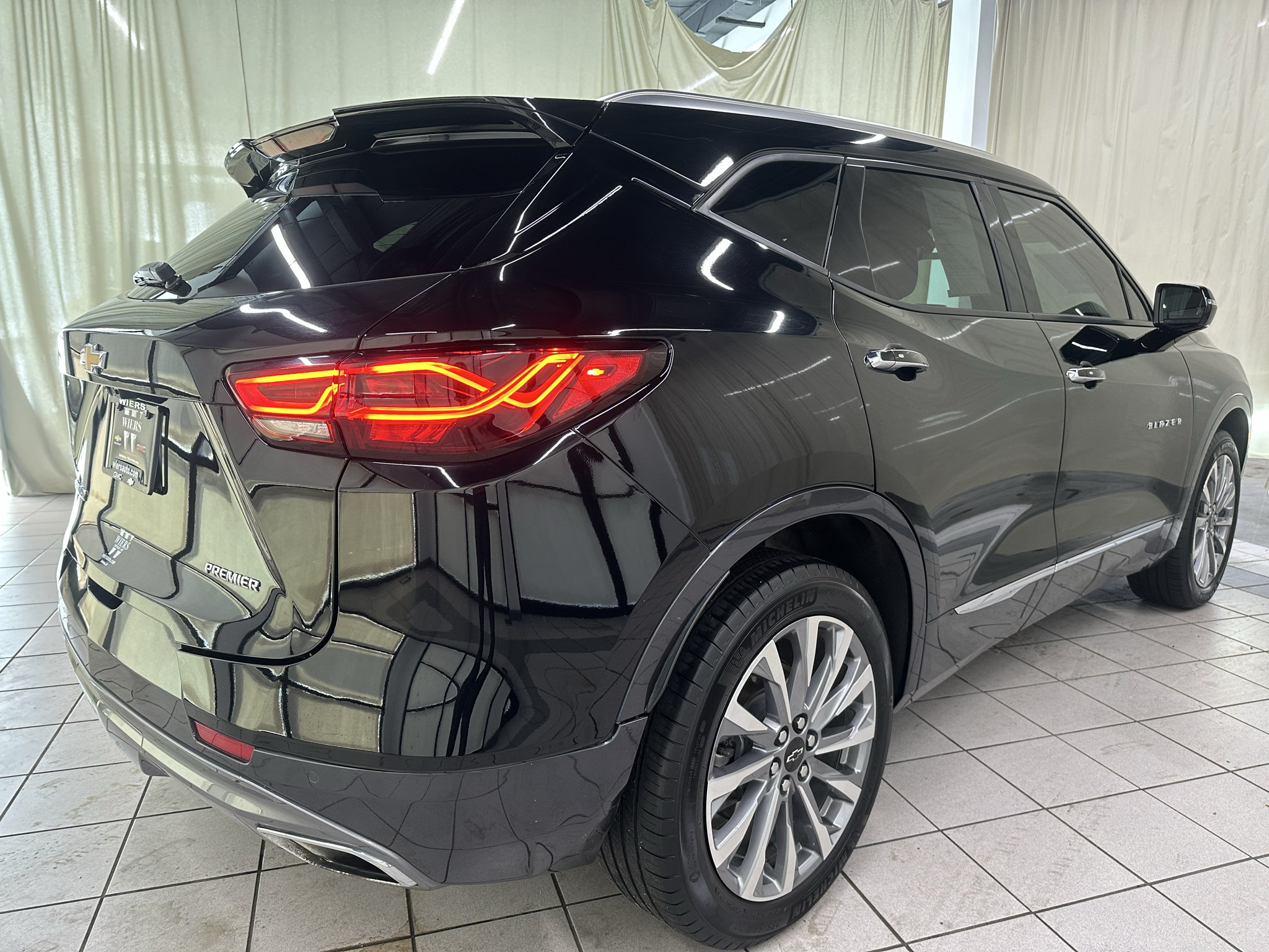 Used 2024 Chevrolet Blazer Premier w/ Driver Confidence II Package FWD image 5
