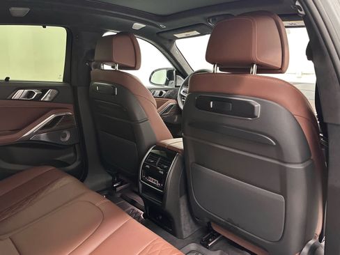 Used 2025 BMW X6 M60i image 19