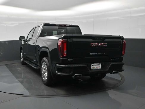 Used 2024 GMC Sierra 1500 Denali w/ Technology Package AWD/4WD image 7