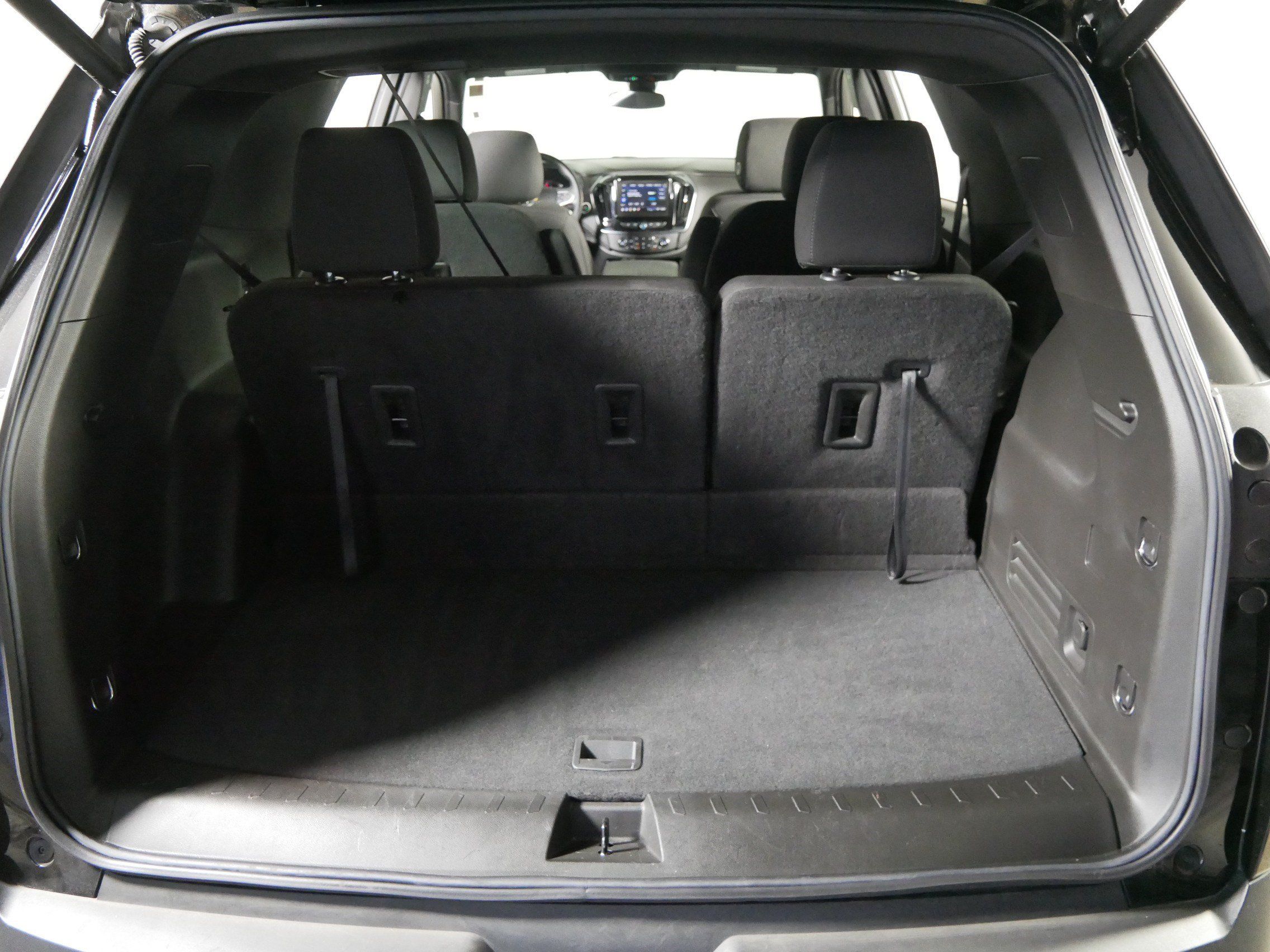 Used 2023 Chevrolet Traverse LT AWD/4WD image 18