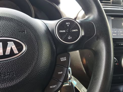 Used 2017 Kia Soul w/ Convenience Package FWD image 25