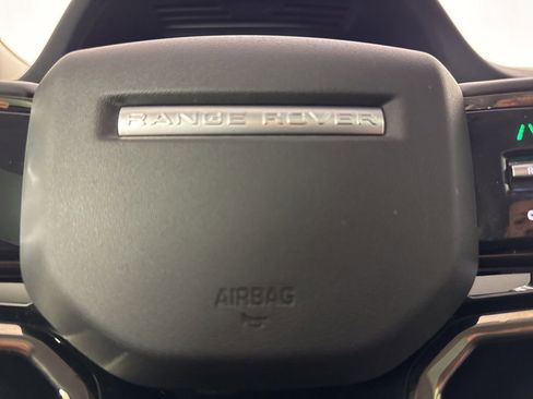 Used 2025 Land Rover Range Rover Evoque S AWD/4WD image 33