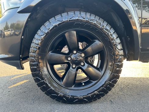Used 2019 RAM 1500 Express w/ Wheel & Sound Group AWD/4WD image 11