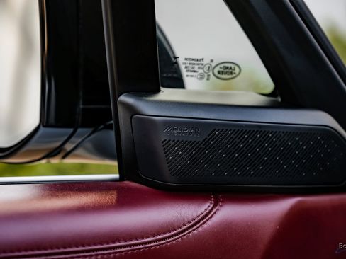 Used 2023 Land Rover Range Rover Long Wheelbase Autobiography image 81