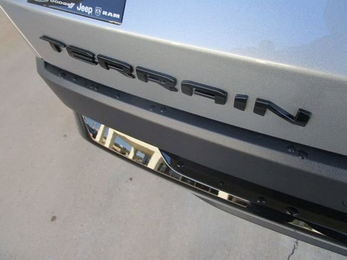 New 2026 GMC Terrain Elevation w/ Elevation Premium Package image 12