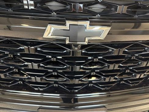 Used 2024 Chevrolet Traverse RS image 13