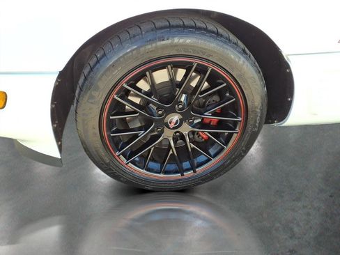 Used 1996 Chevrolet Corvette Coupe image 9