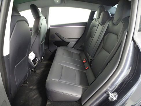 Used 2025 Tesla Model 3 Long Range image 13