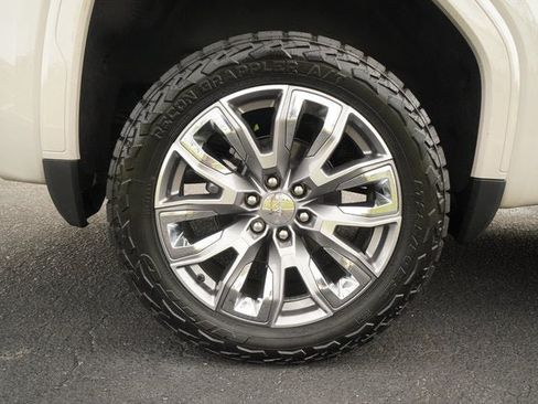 New 2026 GMC Sierra 1500 Denali w/ Denali Reserve Package AWD/4WD image 43