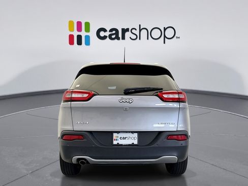 Used 2018 Jeep Cherokee Limited AWD/4WD image 4