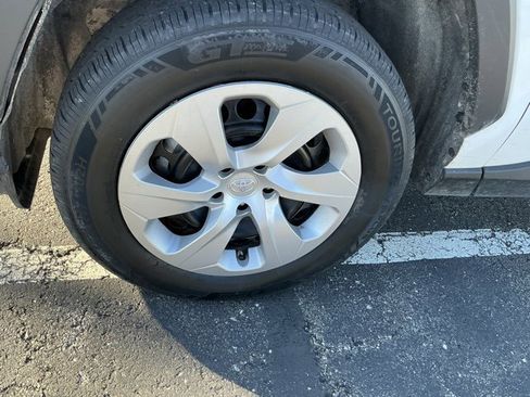 Used 2024 Toyota RAV4 LE image 13