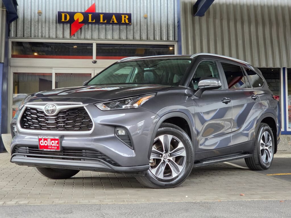 Used 2023 Toyota Highlander XLE AWD/4WD image 1