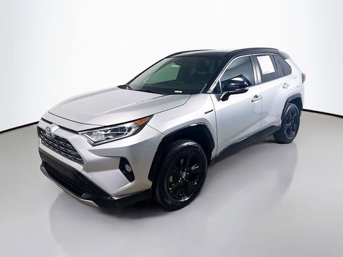 Certified 2020 Toyota RAV4 XSE AWD/4WD image 3