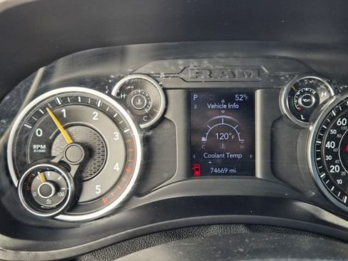 Used 2021 RAM 2500 Big Horn image 12