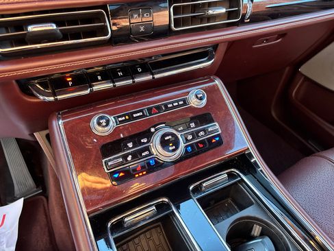 Certified 2023 Lincoln Aviator Black Label w/ Dynamic Handling Package image 24