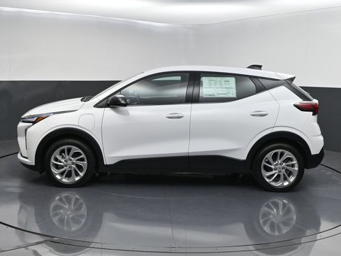 New 2027 Chevrolet Bolt LT FWD image 4