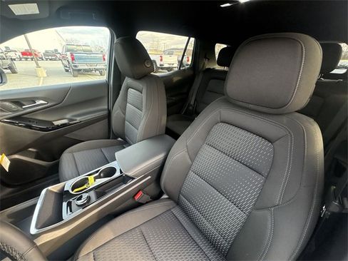 New 2026 Chevrolet Equinox LT w/ LPO, Floor Liner Package image 20